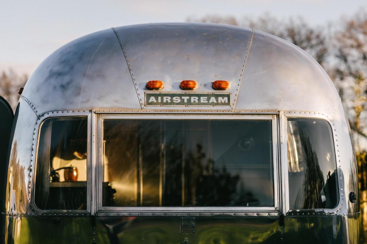 Silver Airstream Glamping & Rental Чічестер Екстер'єр фото
