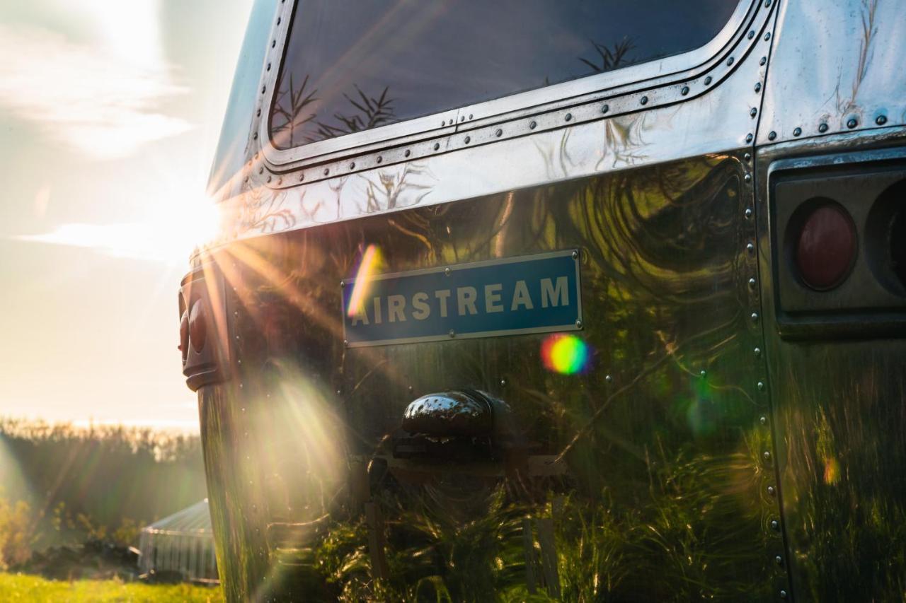 Silver Airstream Glamping & Rental Чічестер Екстер'єр фото