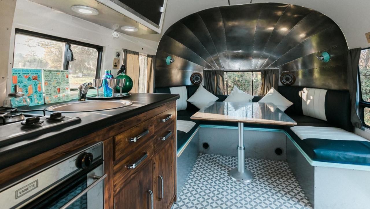 Silver Airstream Glamping & Rental Чічестер Екстер'єр фото