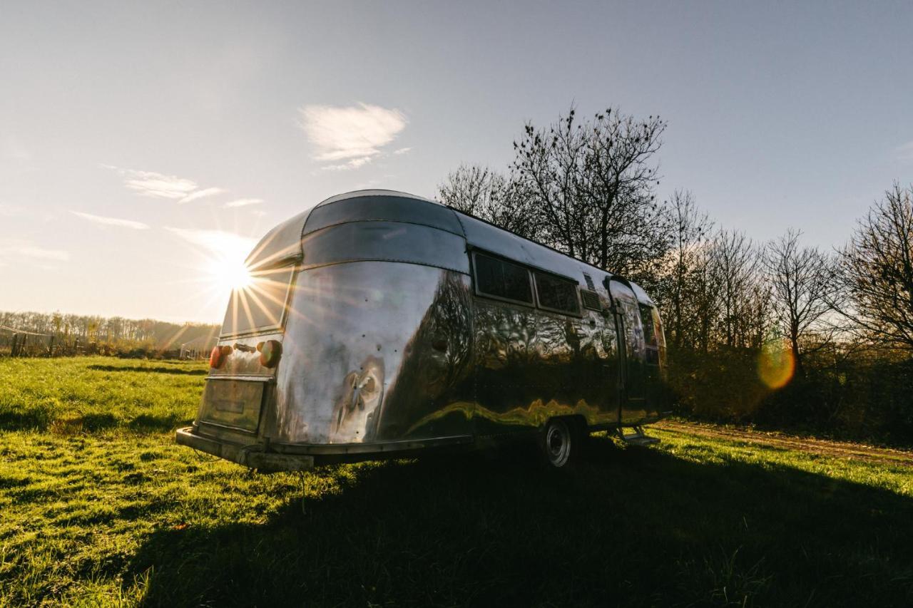 Silver Airstream Glamping & Rental Чічестер Екстер'єр фото