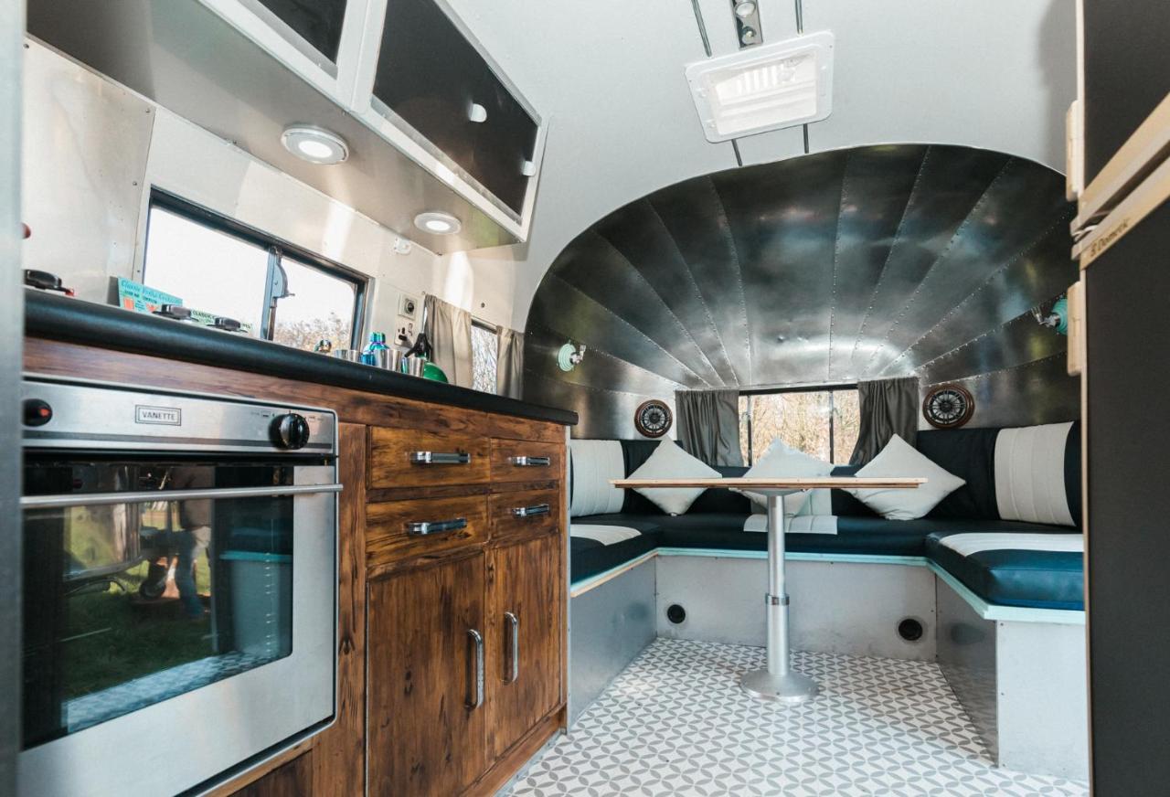 Silver Airstream Glamping & Rental Чічестер Екстер'єр фото