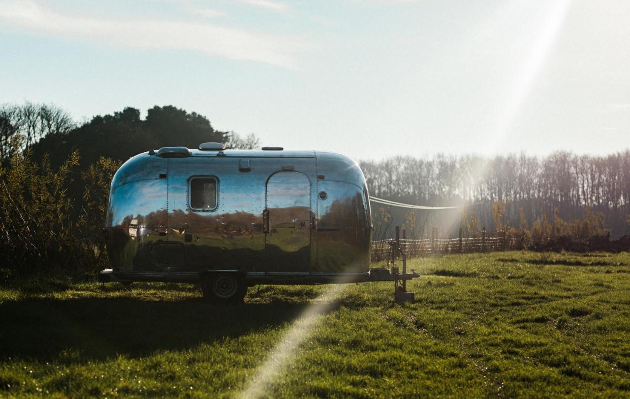 Silver Airstream Glamping & Rental Чічестер Екстер'єр фото
