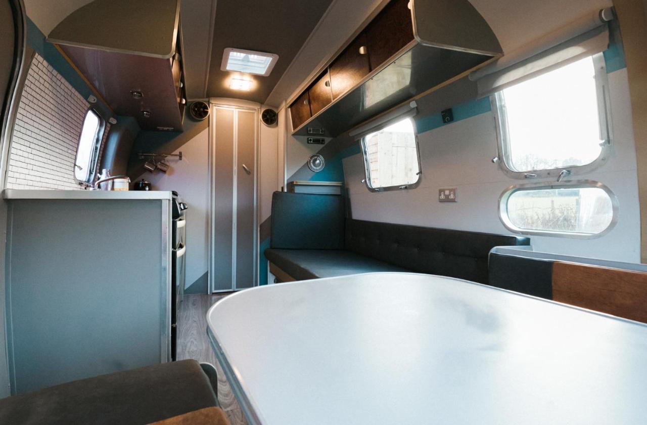 Silver Airstream Glamping & Rental Чічестер Екстер'єр фото